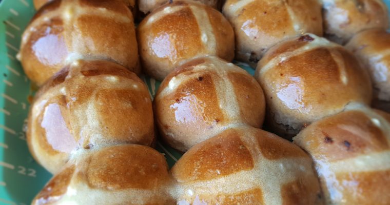 HOT CROSS BUNS